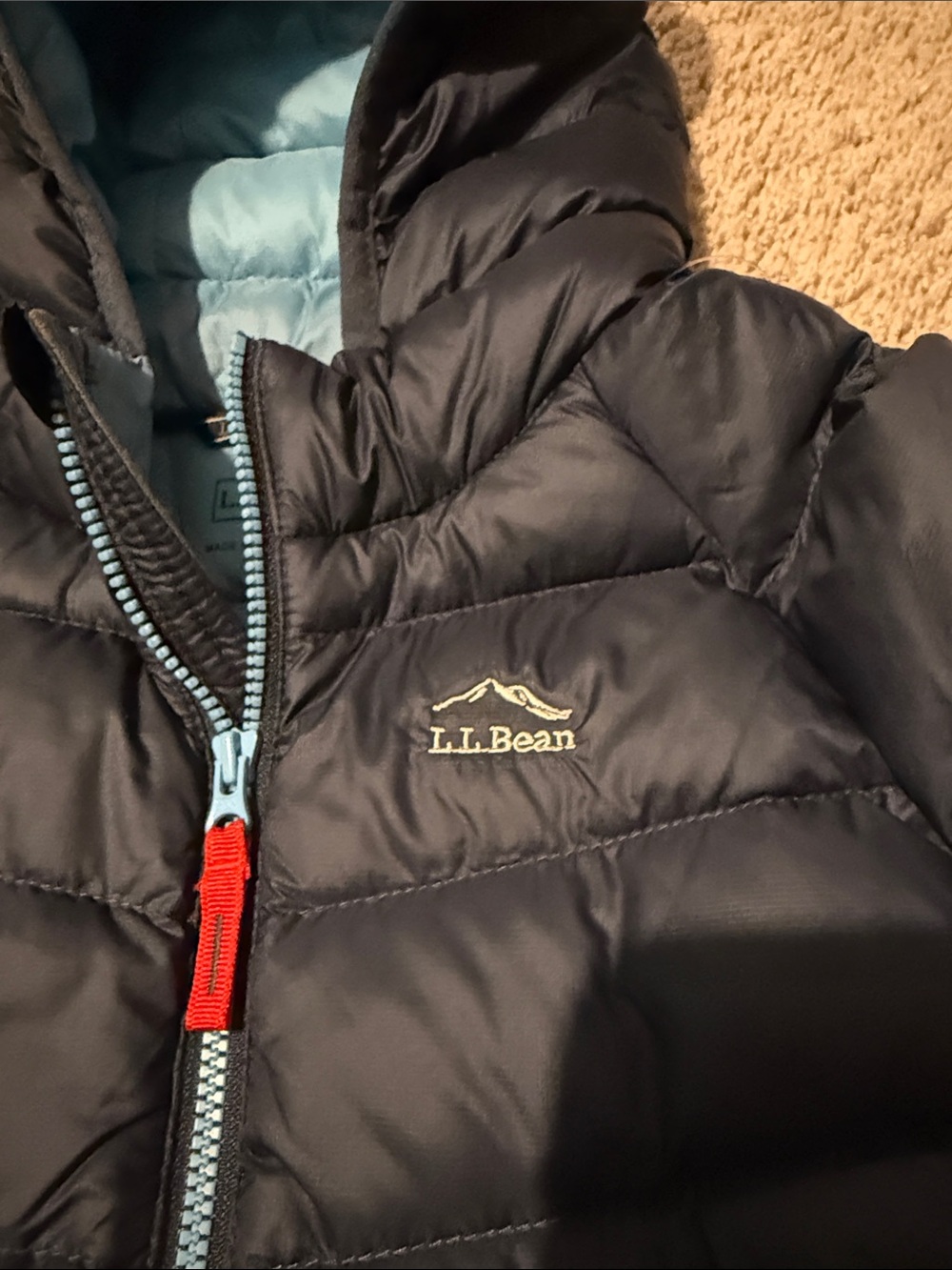 LL Bean Kids' Navy Hooded Ultralight 650 Down Jacket 4T - Picture 3 of 5